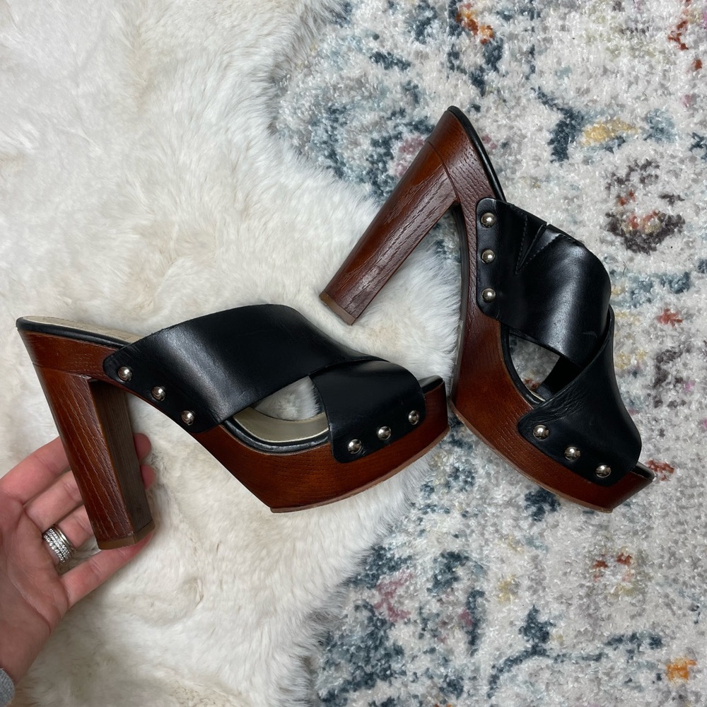 VINCE CAMUTO HEELS